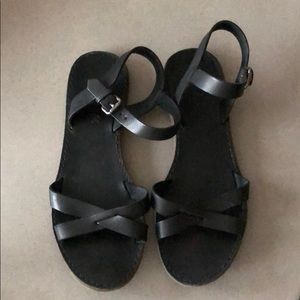 Madewell black crisscross leather flat sandal